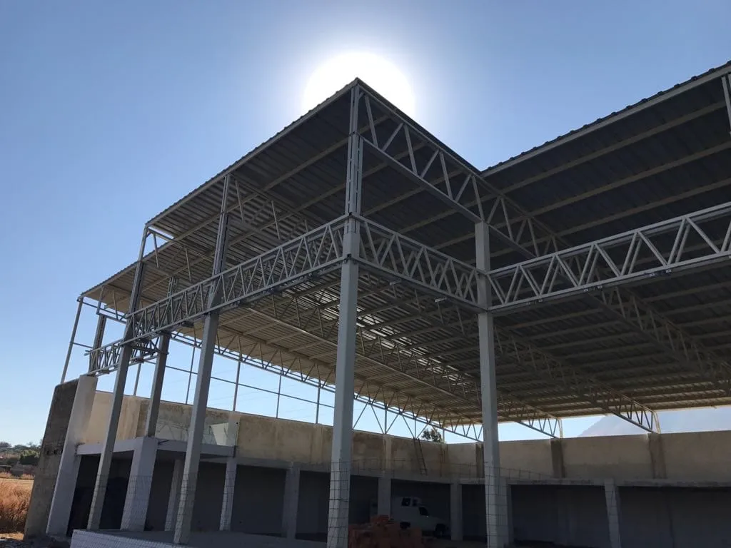 Equipo de producción de SILSA en la planta.